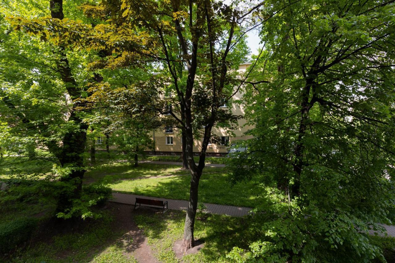Bright Apartment Wola Near Metro Station By Noclegi Renters Варшава Екстер'єр фото